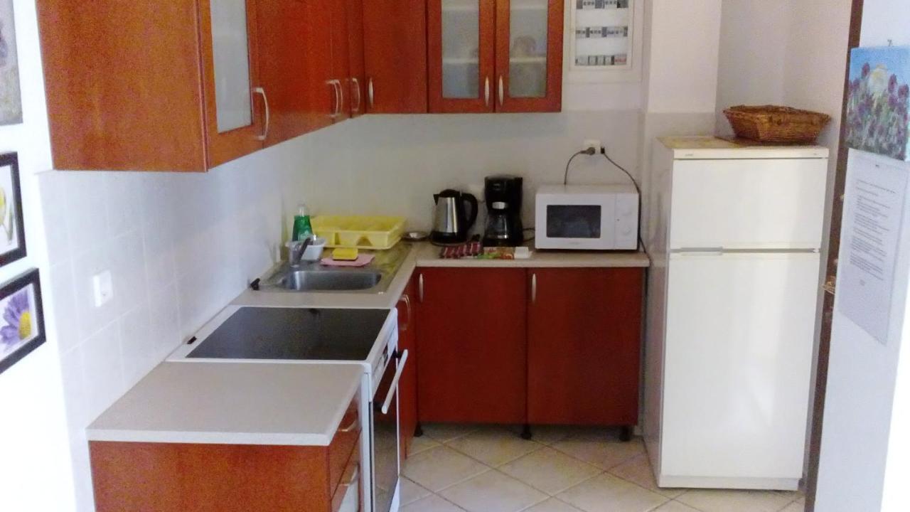 Natalia'S Apartments Nikiti  Bagian luar foto
